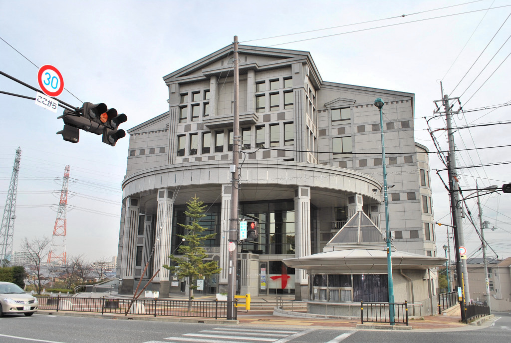 library. 964m to Hirakata Municipal Central Library (Library)