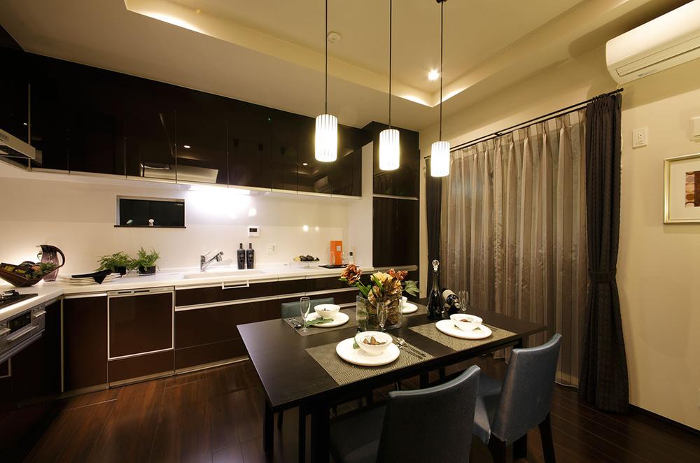 Model house photo. Kitchen (model house No. 5 locations)