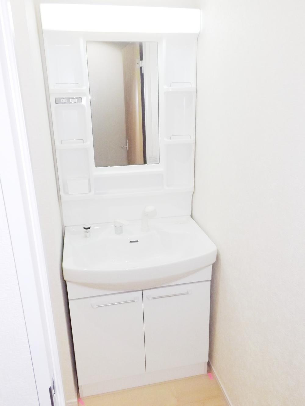 Other Equipment. With hand shower! Cleansing also shampoo happy!