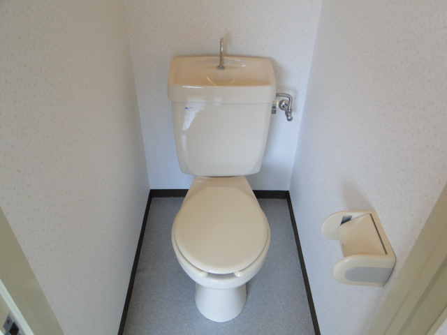 Toilet. It does not have a toilet inside is also a problem ・  ・  ・ 