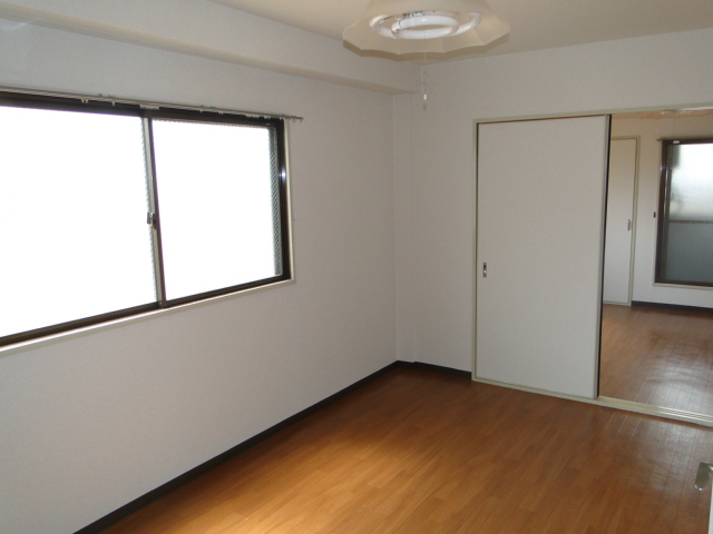 Living and room. It will distinguish the rooms and kitchen ・  ・  ・ 