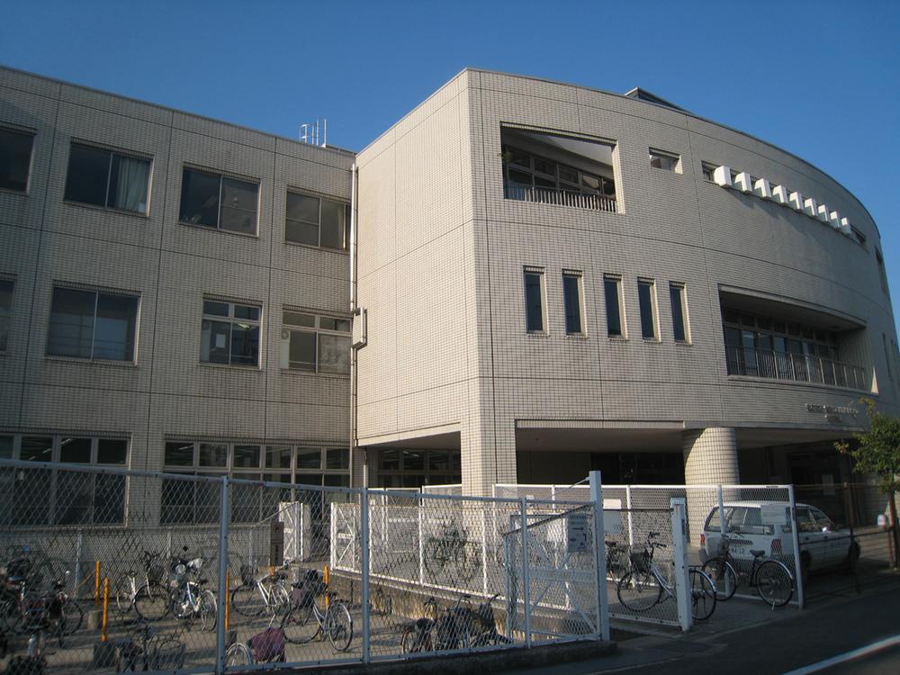 library. Hirakata until Municipal Makino Library 772m