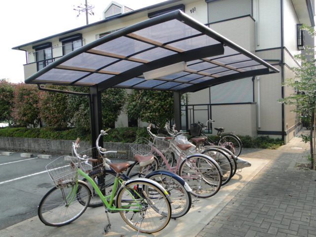 Other common areas. Bicycle parking lot for tenants with a roof