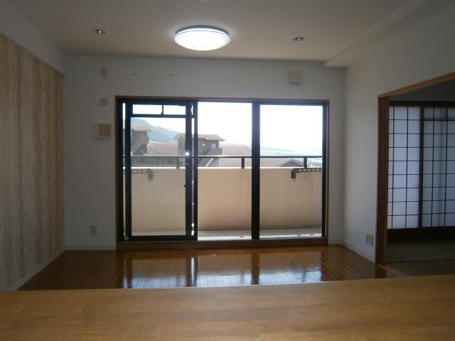 Living. This view from the face-to-face kitchen. Family and conversation can be enjoyed while cooking