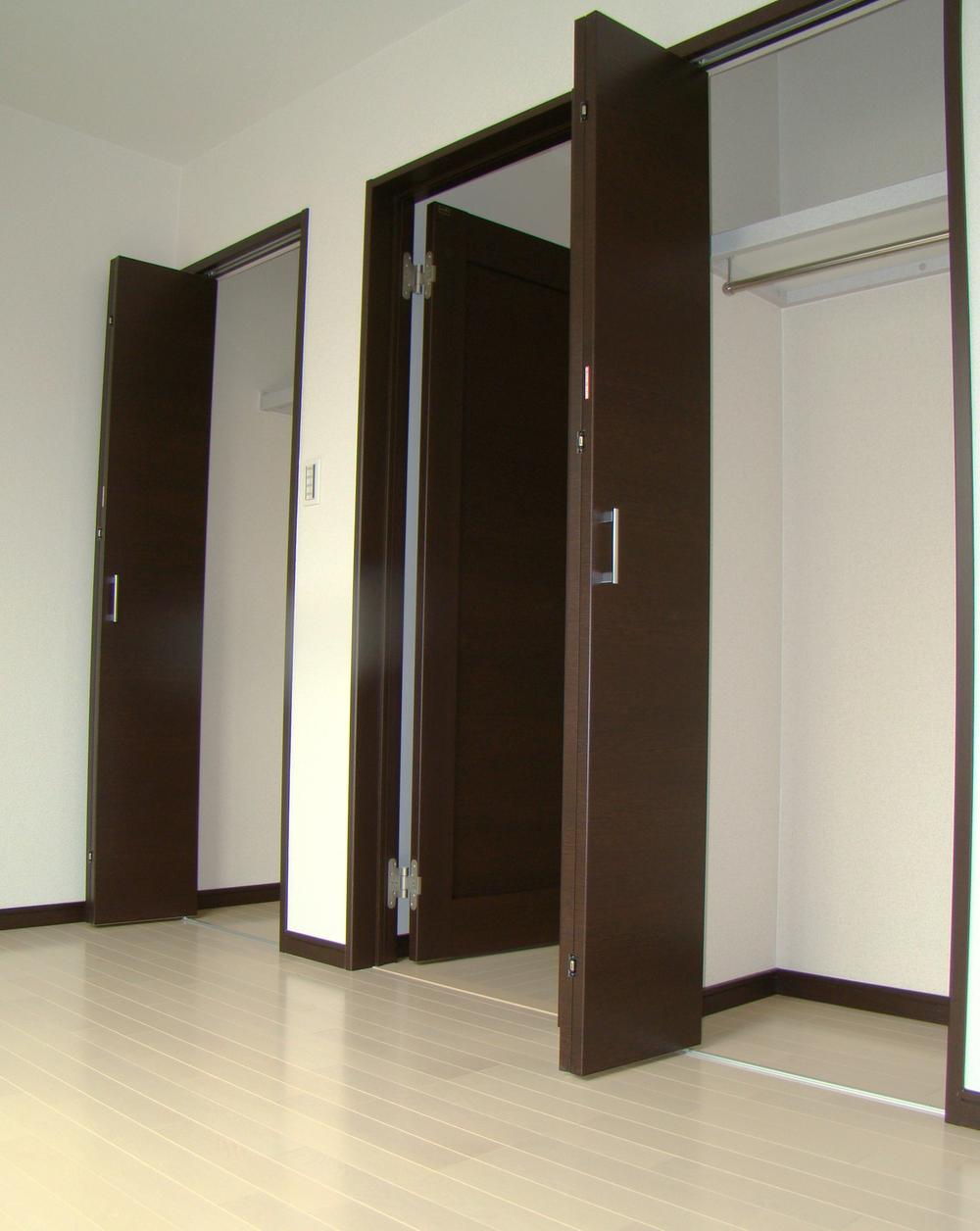 Non-living room. Local photos (Western-style)