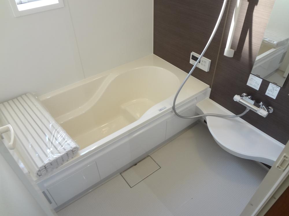 Same specifications photo (bathroom). Same type other properties bathroom