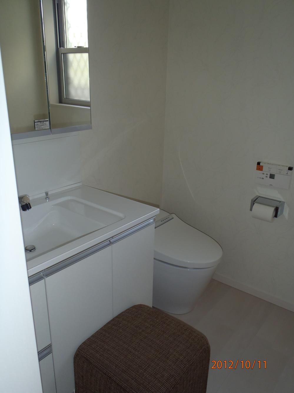 Bathroom. Room (same specifications) after renovation