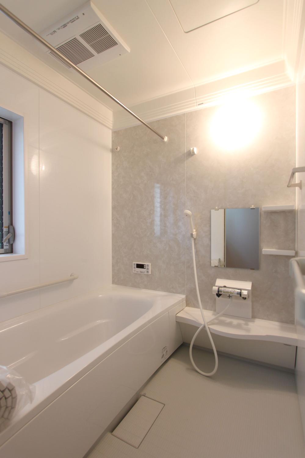 Same specifications photo (bathroom).  ◆ Bathroom same specifications