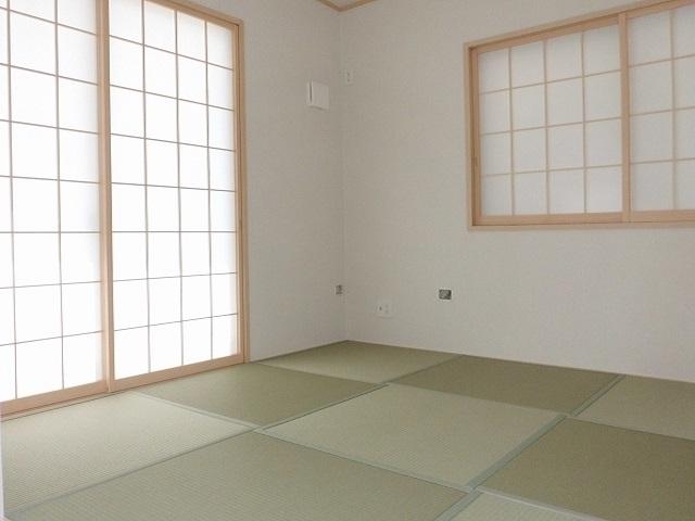 Other introspection. Japanese-style room that can cope with sudden visitor