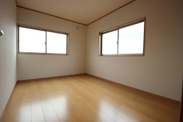 Non-living room. You can also use a wide room in all room with storage!