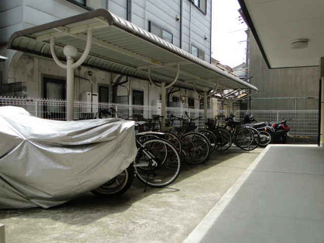 Other common areas. Tenants dedicated bicycle parking space, Bike is also possible consultation. 
