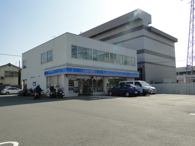 Convenience store. Lawson Hirakata Minaminakaburi-chome store up (convenience store) 380m