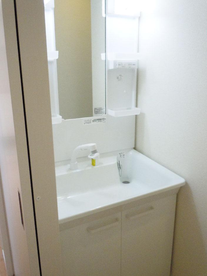 Same specifications photos (Other introspection). Functional shampoo dresser (company example of construction photos)