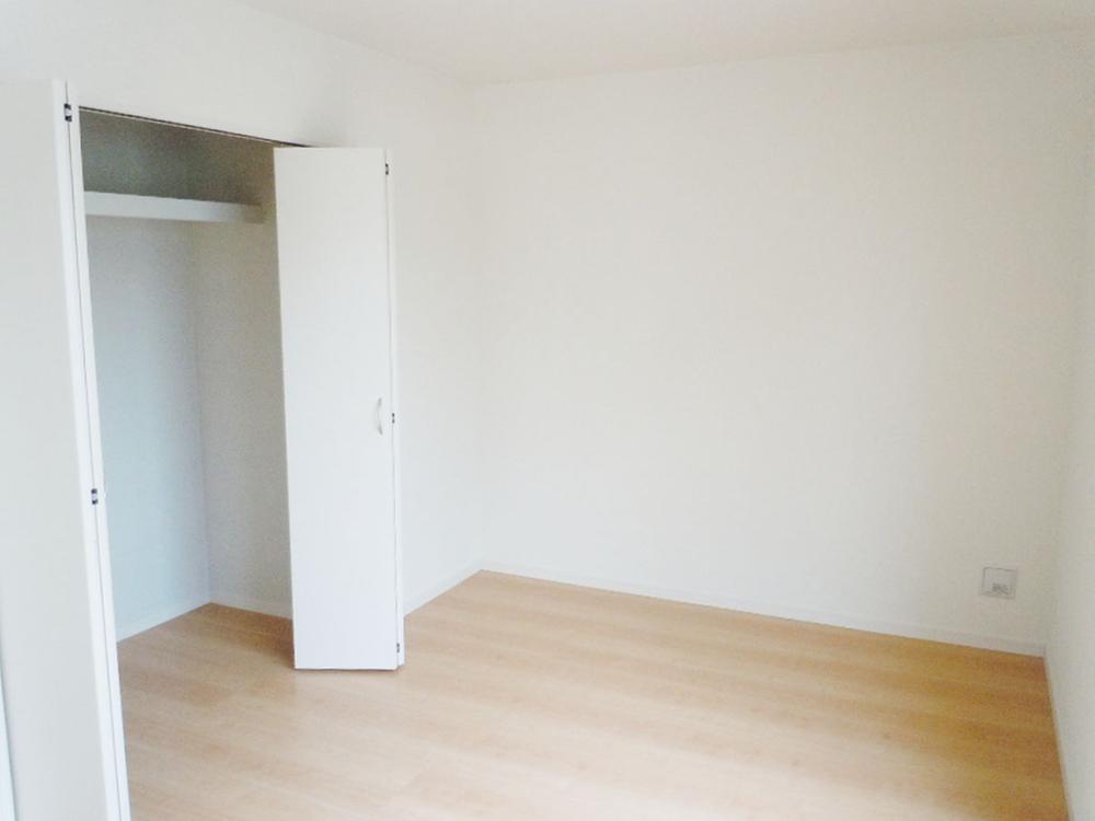 Same specifications photos (Other introspection). Since the housing are substantial, You can also use the more widely the room! (The company example of construction photos)