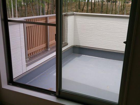 Balcony. Balcony of direction ・ Let me meeting such as the size.