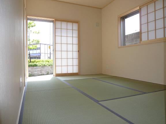 Same specifications photos (Other introspection). Japanese-style room adjacent to the LDK is convenient!