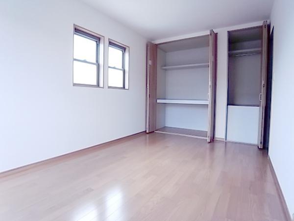 Non-living room. Spacious living environment in all room with storage (same specifications as Western-style)