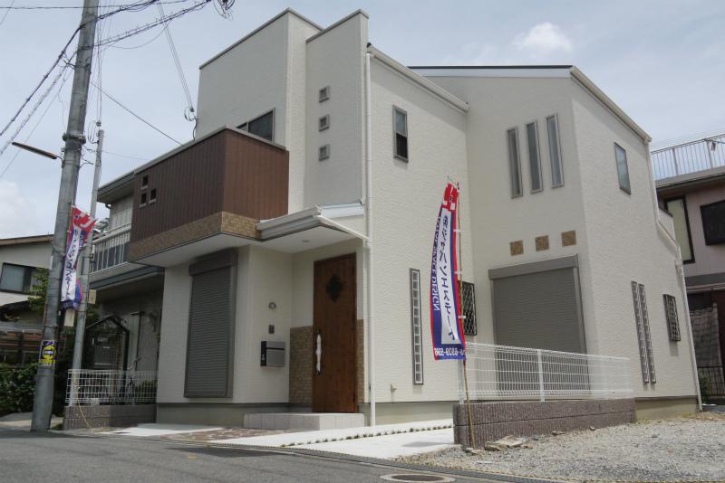 Local appearance photo. A modern two-story is scheduled to be completed in the quiet residential area (No. 1 destination reference)