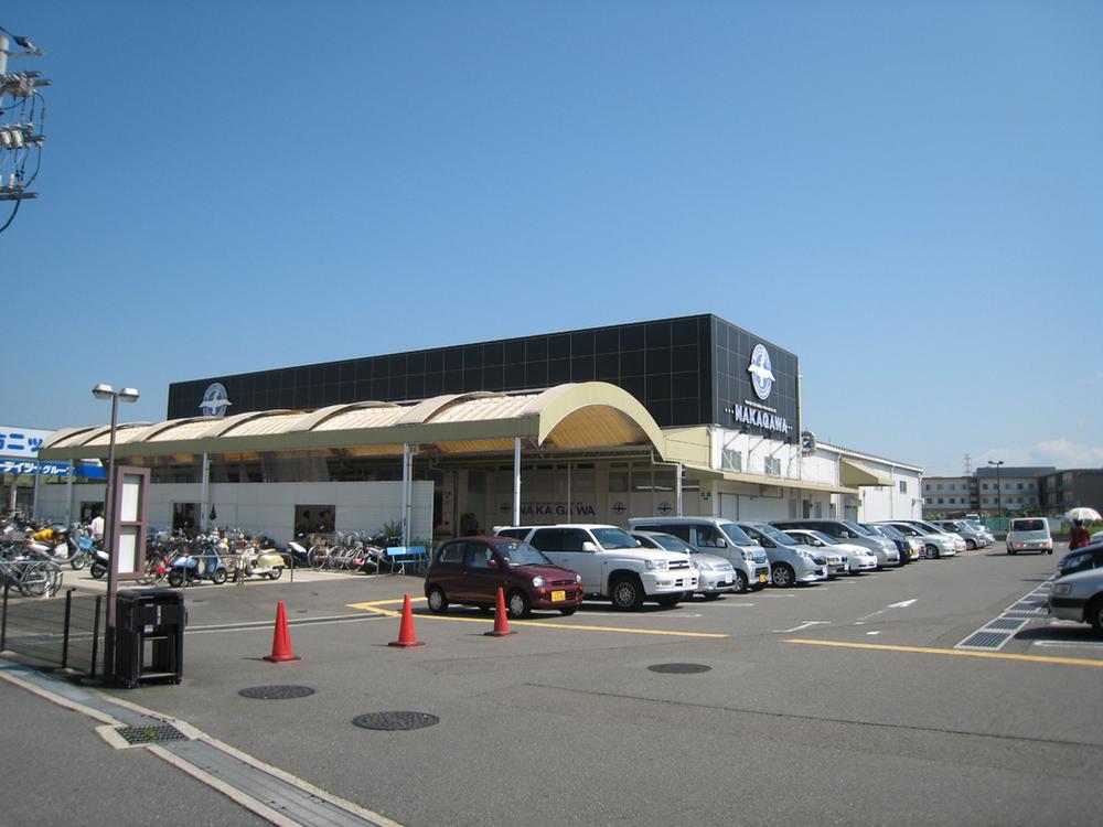 Supermarket. Super Nakagawa