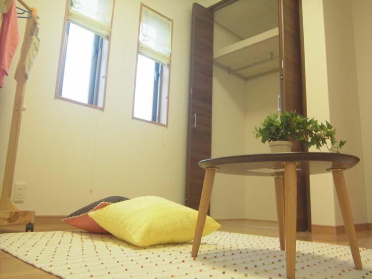 Non-living room. Indoor (September 2013) Shooting