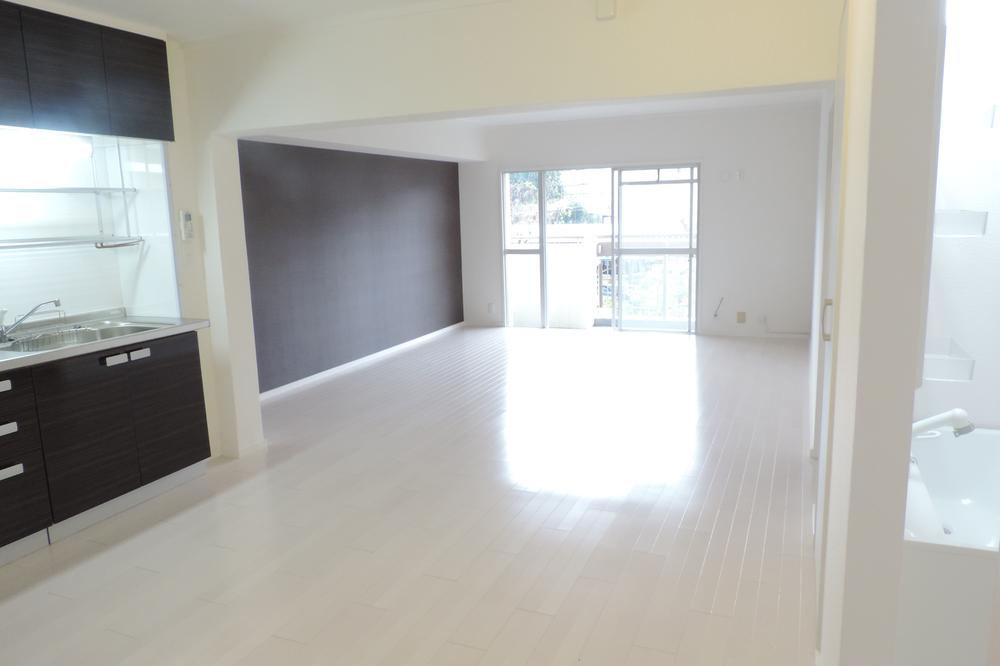 Other local. Local (12 May 2013) Shooting