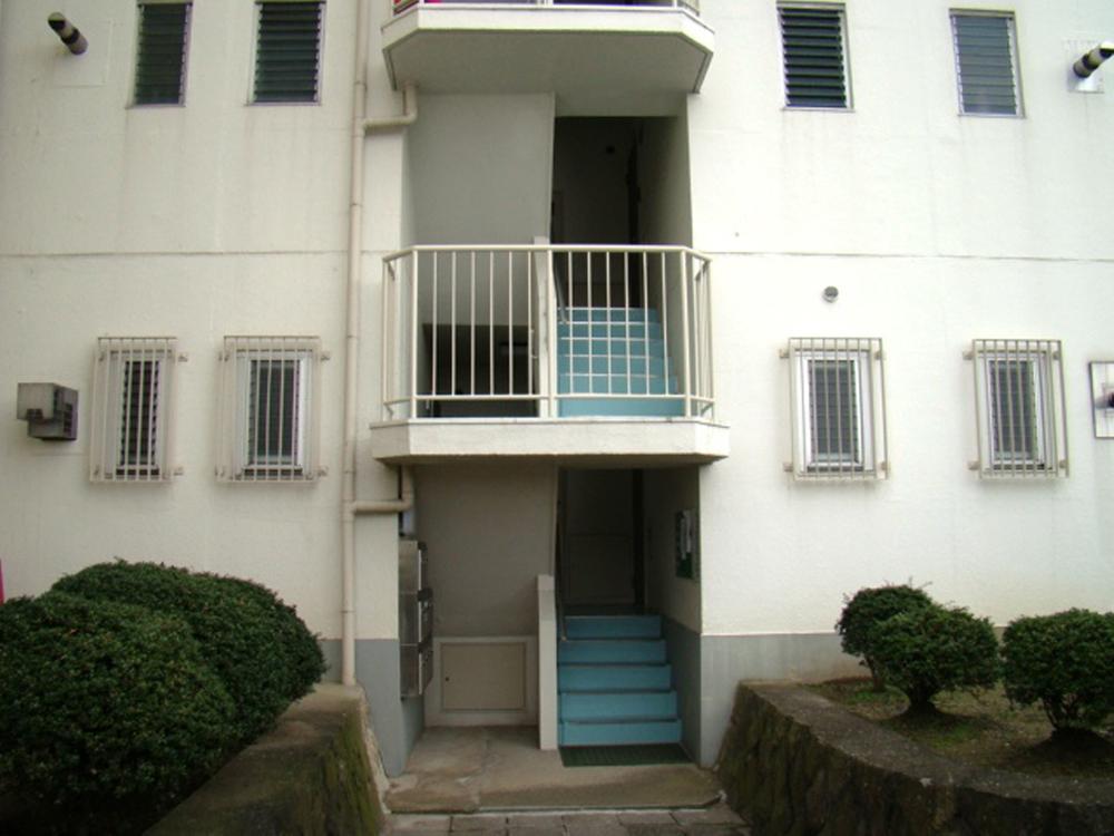 Entrance. Local photos (Entrance)