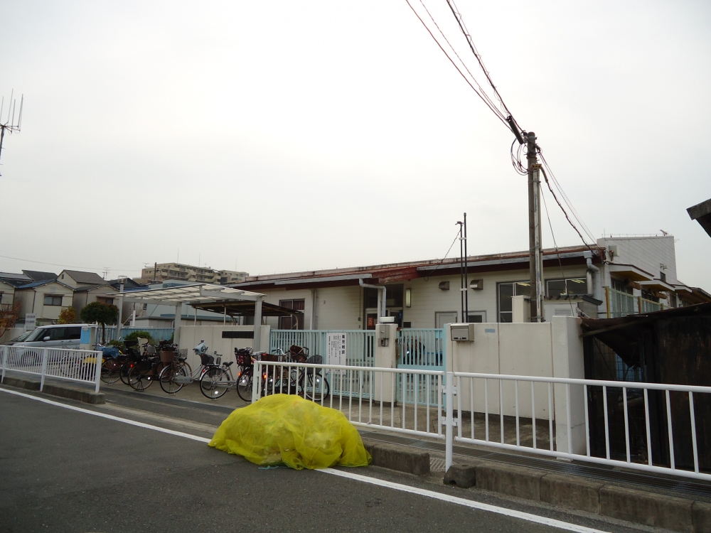 kindergarten ・ Nursery. Hirakata Municipal Nagisanishi nursery school (kindergarten ・ 110m to the nursery)