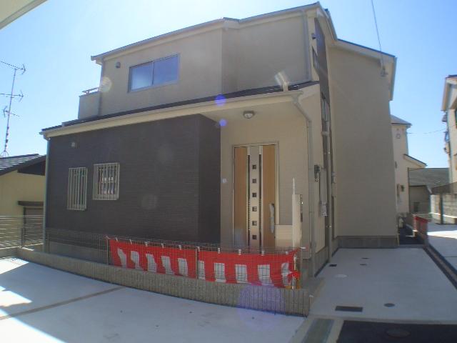 Local appearance photo. Imposing completed! Come please visit.