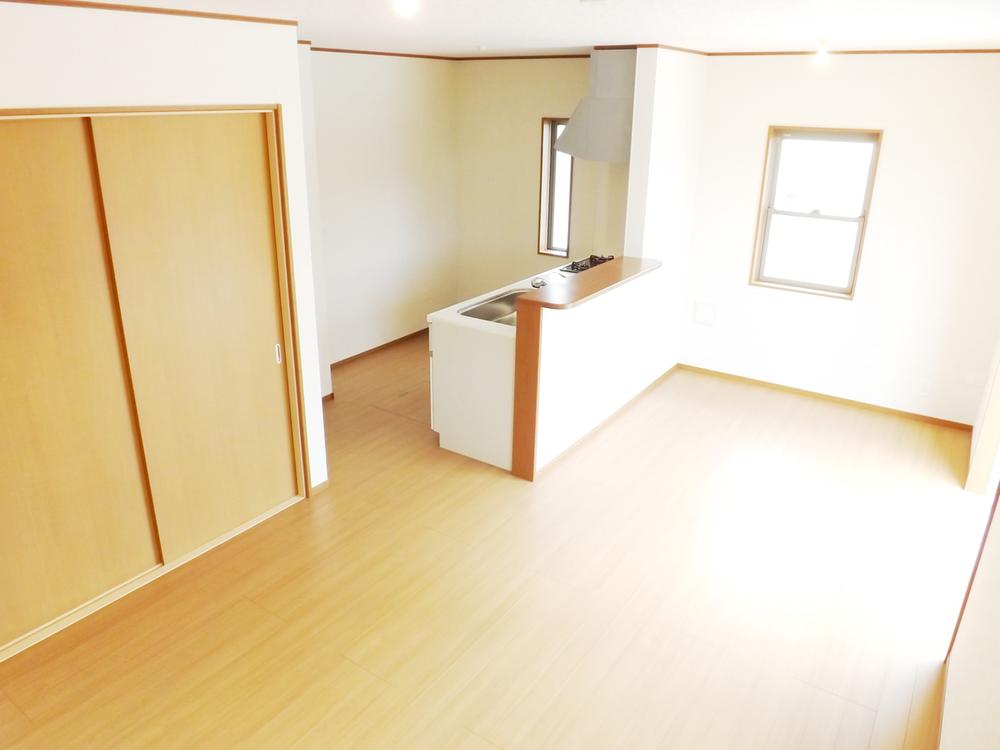 Same specifications photos (living). Same specifications photos (living) Unnecessary and easy care wax!