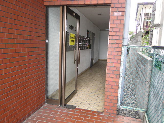 Entrance. It is the entrance part of the apartment. 