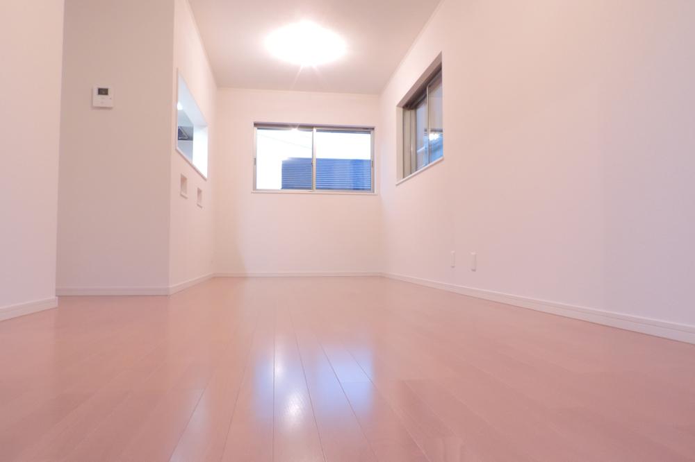 Living. Local photos (living) Unnecessary and easy care wax!