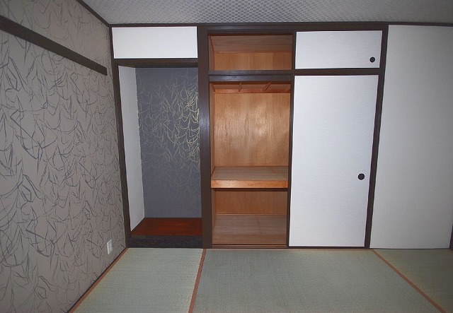 Receipt. Japanese-style room 8 quires ・ closet