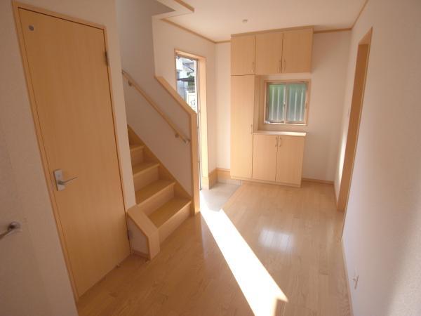 Same specifications photos (Other introspection). Bright and spacious hallway (same specifications)