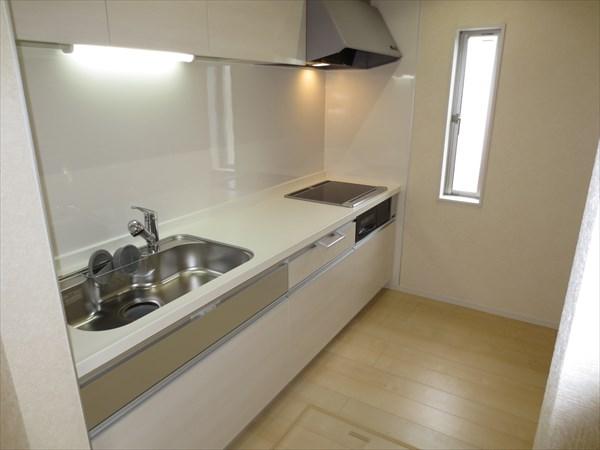 Same specifications photo (kitchen)