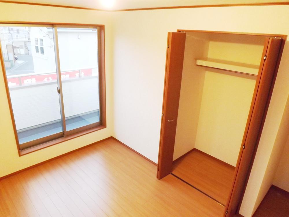 Other introspection. Local photos (Western-style)