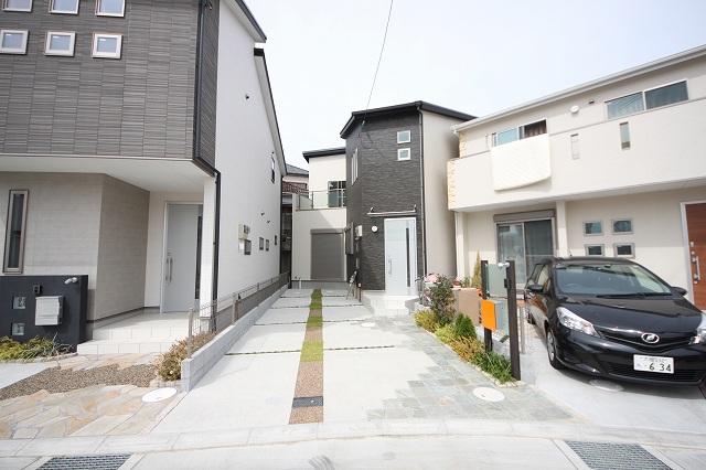 Local appearance photo. Local (10 May 2013) Shooting