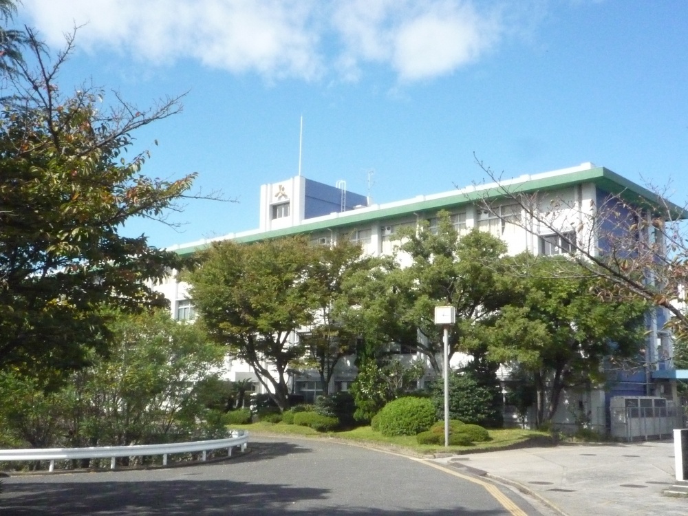 high school ・ College. Osaka Prefectural Nagao high school (high school ・ NCT) to 2402m