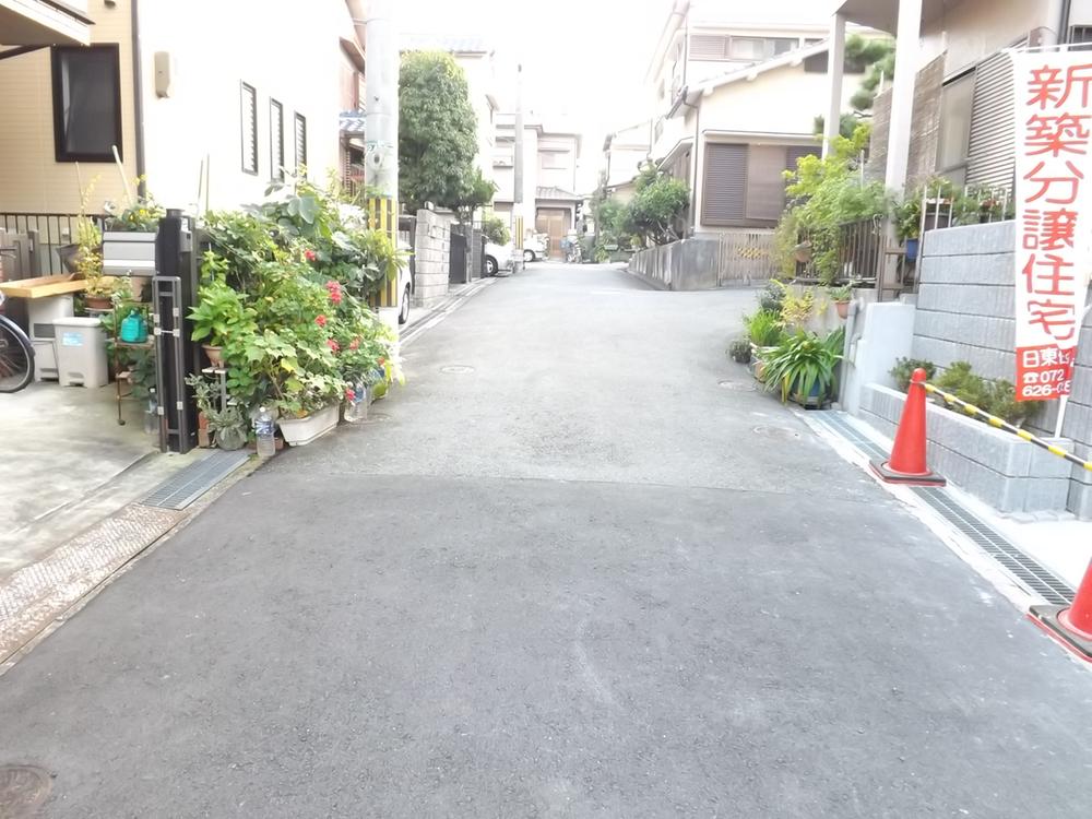 Local photos, including front road. Local photo (before road)