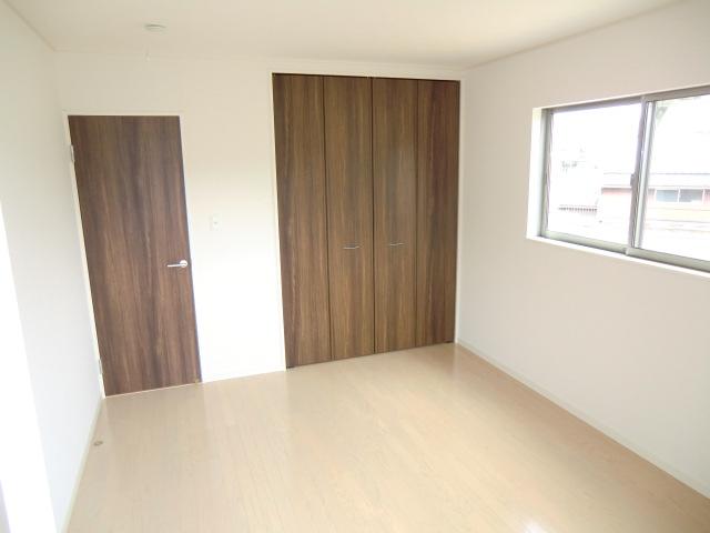 Same specifications photos (Other introspection). Same specifications photos (Western-style)