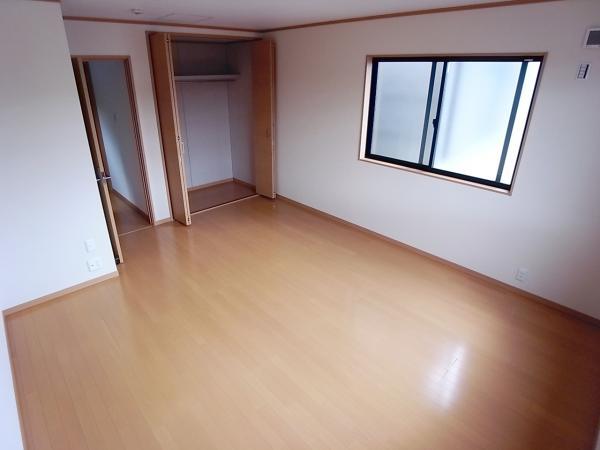 Other introspection. Spacious space in each room with storage (same specifications as Western-style)
