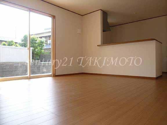 Same specifications photos (living). Open-minded LDK space!