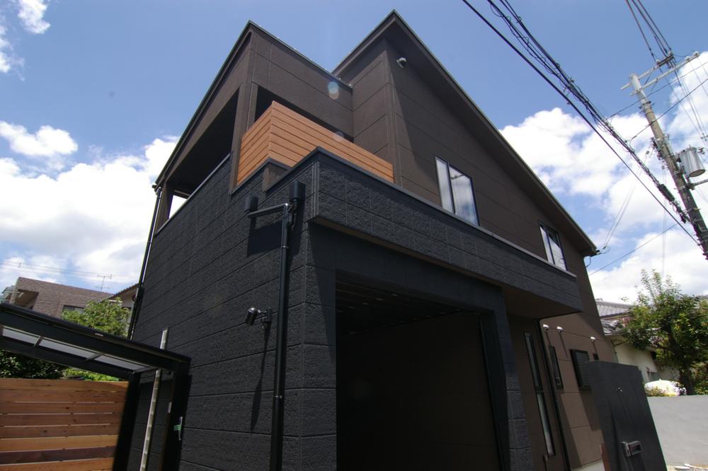 Local appearance photo. Same specifications