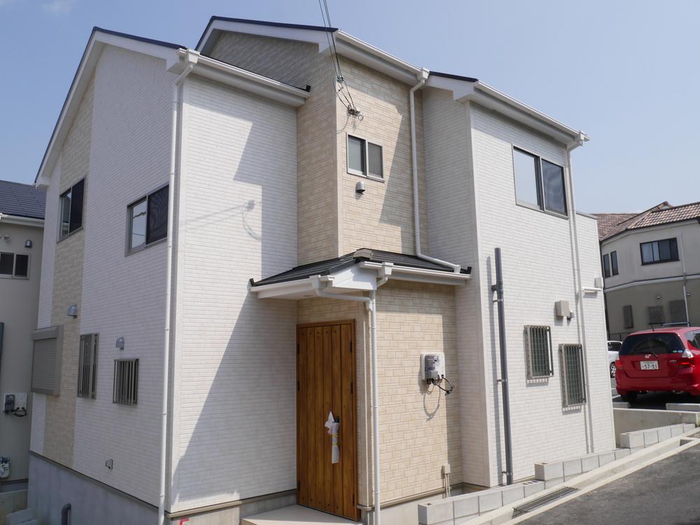 Local appearance photo. It was completed