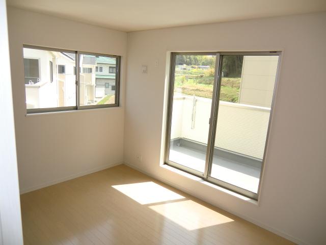 Same specifications photos (Other introspection). Same specifications photos (Western-style)