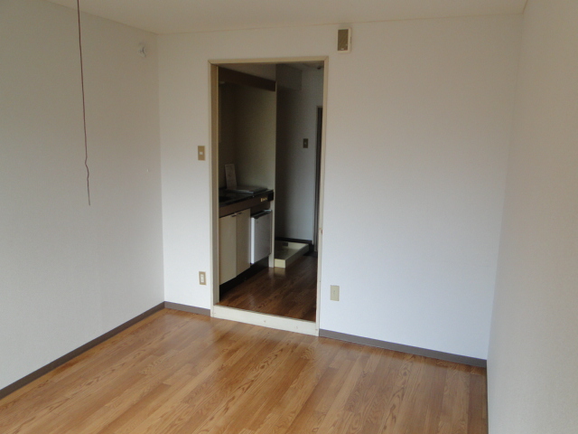 Other room space. On this occasion, New open to the south exit of Hirakata Station