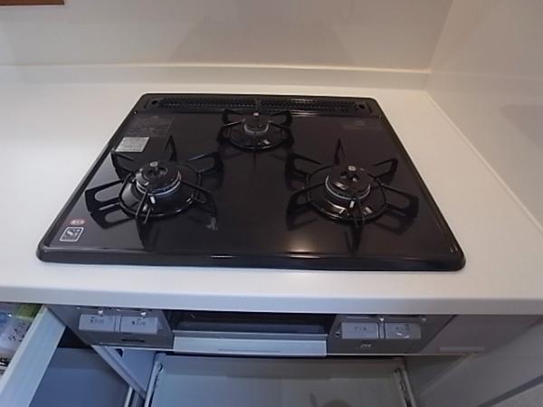 Other Equipment. Prepare also speed up dinner! It is convenient to a three-necked