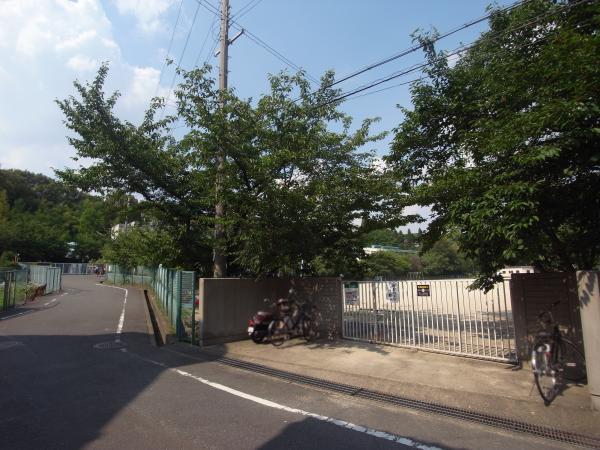 Junior high school. Sada 1666m until junior high school