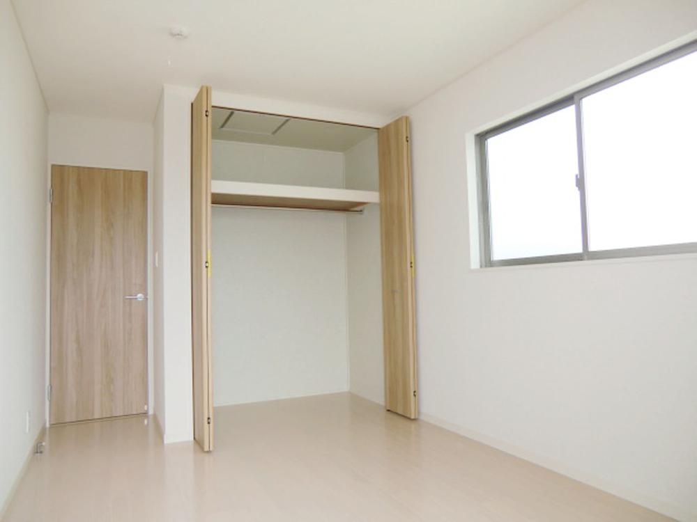 Other introspection. Local photos (Western-style)