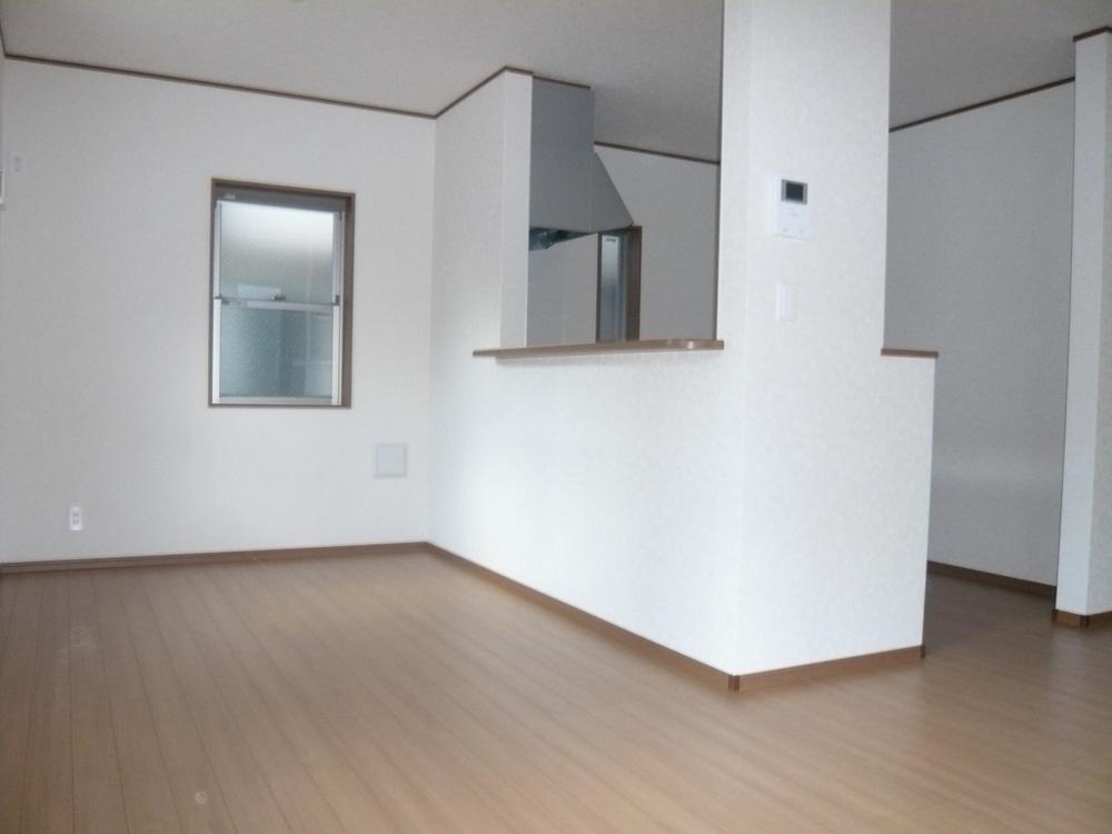 Living. Same specifications