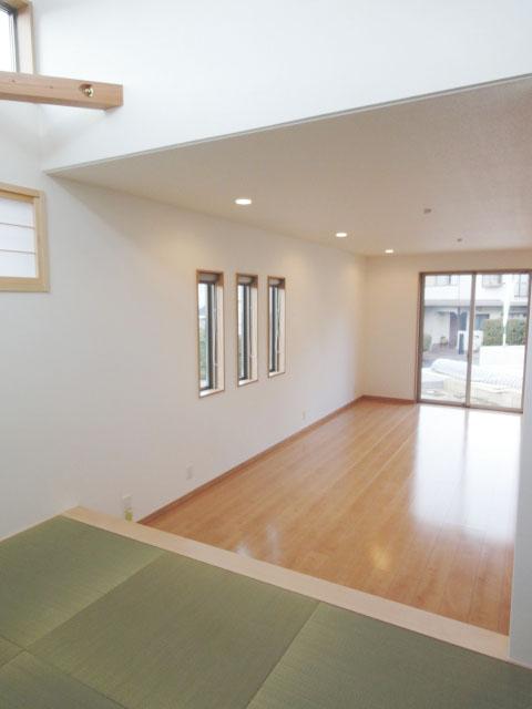 Living. Tatami corner adjacent to the living room B No. land indoor (January 2013) Shooting